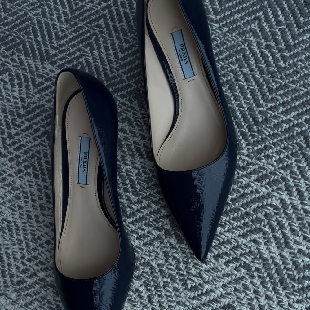 Shoes. Prada, sizes  7/5, dark blue